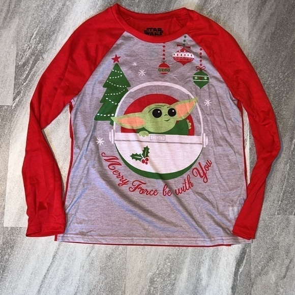 Adult Baby Yoda Christmas Pajama long sleeved & fleece pants medium star wars - Picture 2 of 10